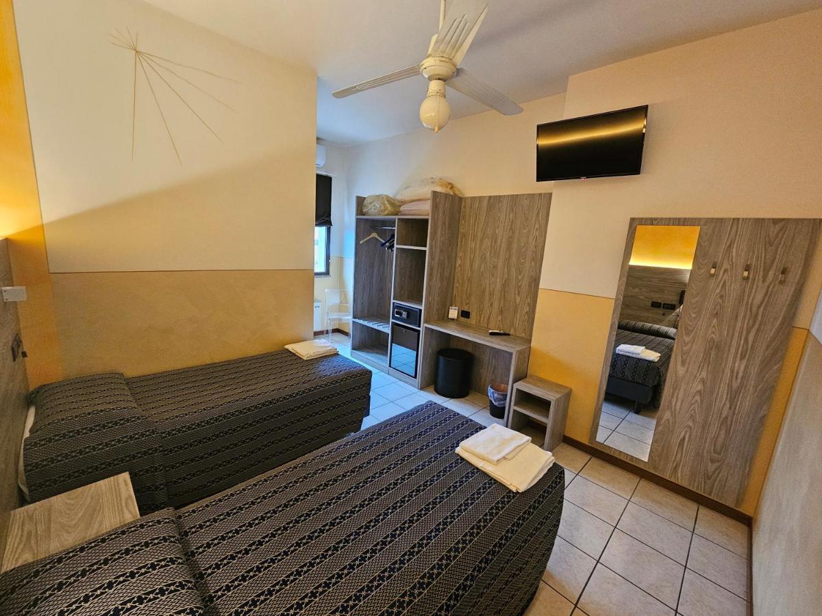 Hotel Euro Castegnato Exteriör bild